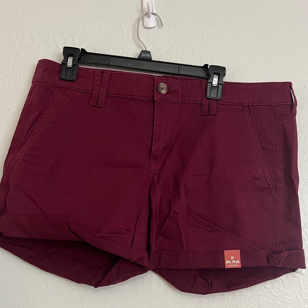 NWT Arizona Maroon Cuffed Shorts 14 Jr. Plus